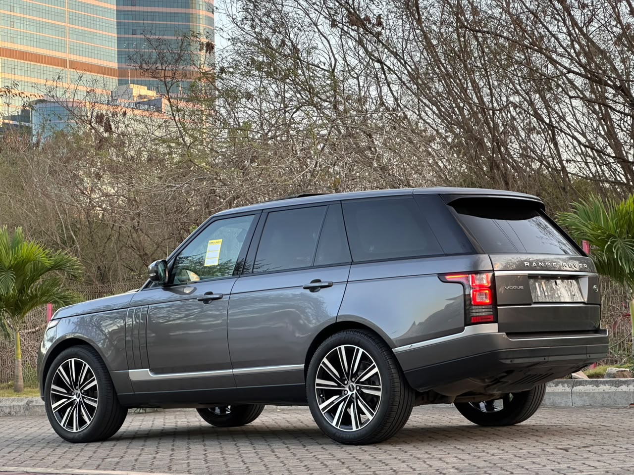Range rover Vogue thumbnail 2